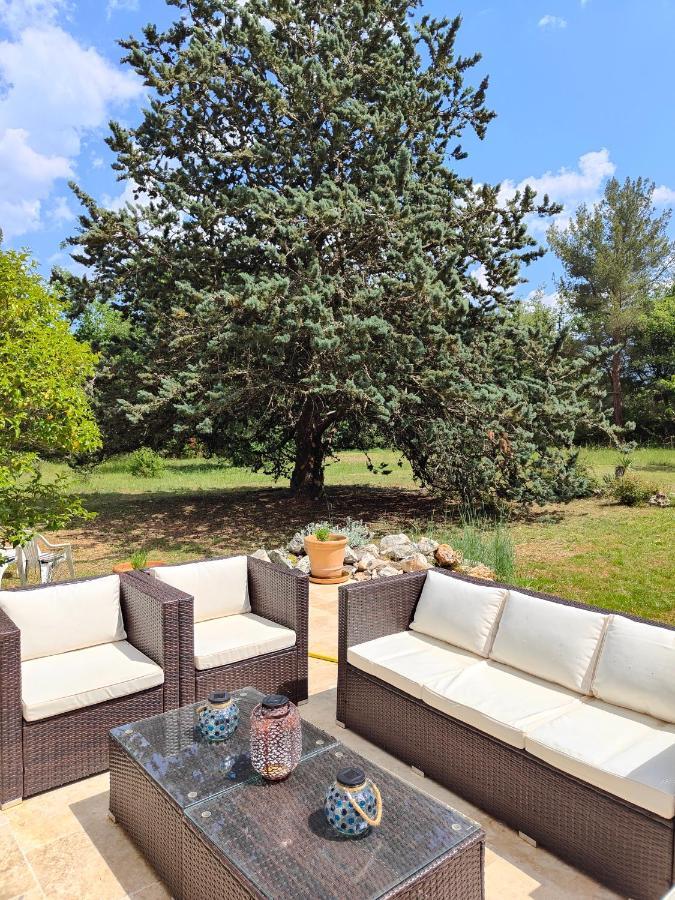Villa Handres Nans-les-Pins Exterior foto